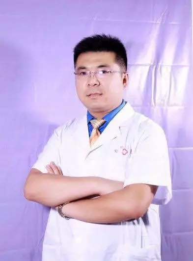 李建峰科副主任,主治医师工作单位:山西太原长城骨伤手外科医院,2016